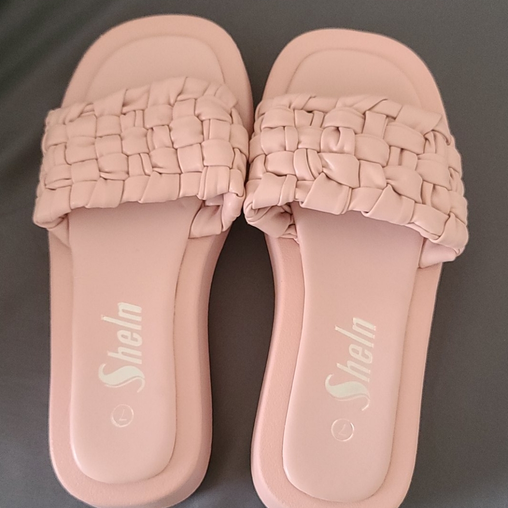 Shoes, sandals, leggins, and blouse
